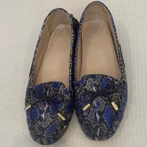 COLE HAAN Blue/Black light weight Loafers with rubber soles size 7B K A-15 (M)